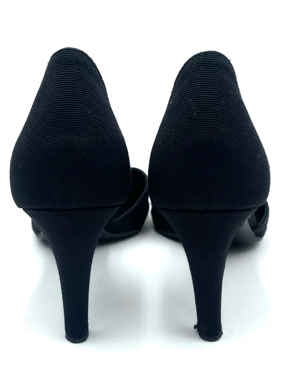 Giorgio Armani Black Pointed Toe Pump Size 39.5